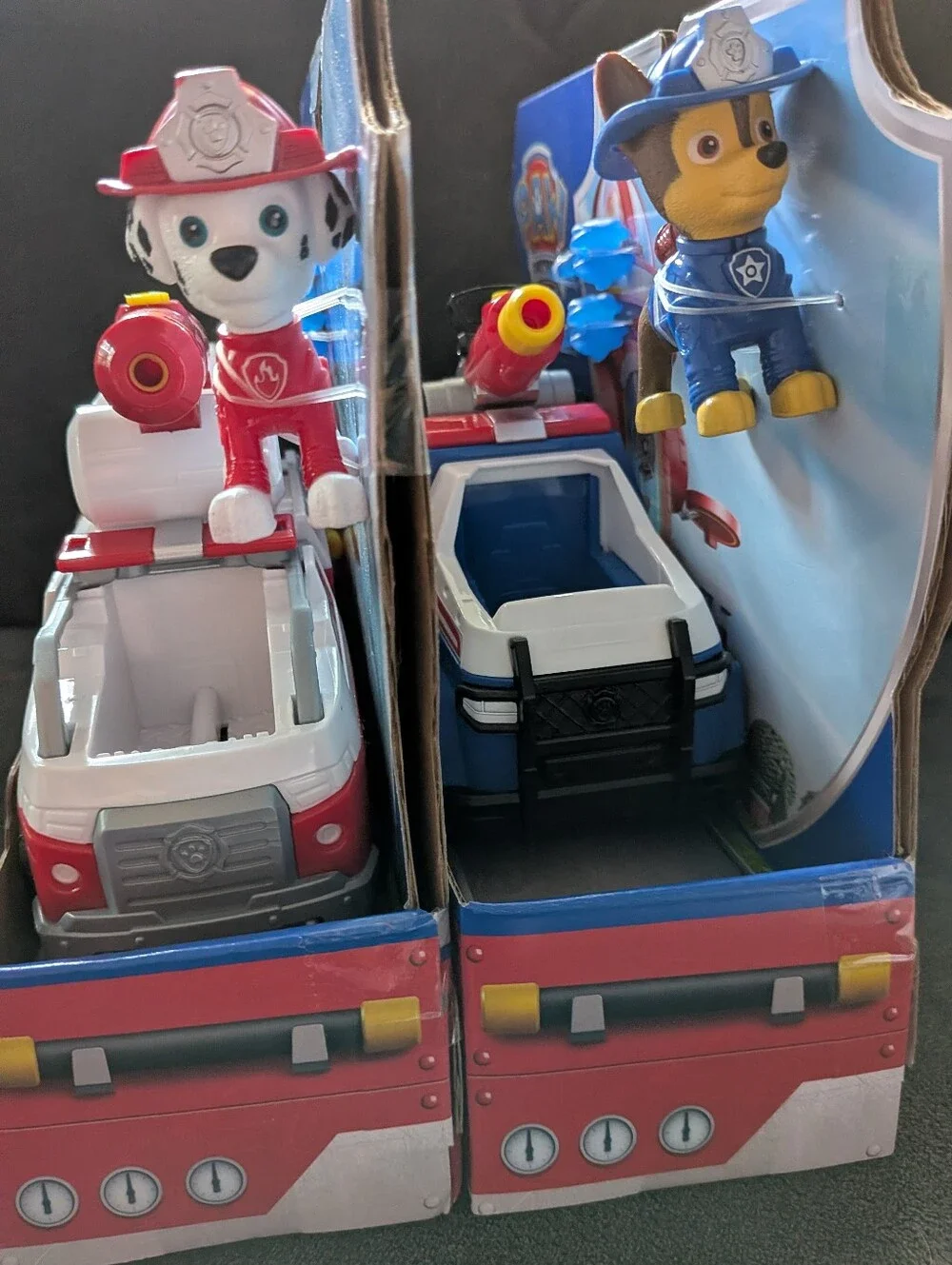Paw Patrol Fire Rescue Marshall Fire Engine and Chase Cruiser Vehicle Set